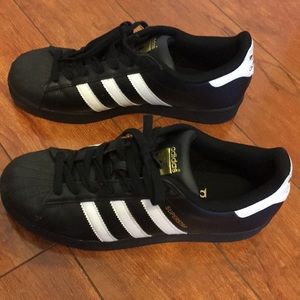 ADIDAS Superstar Sneakers Great Condition!